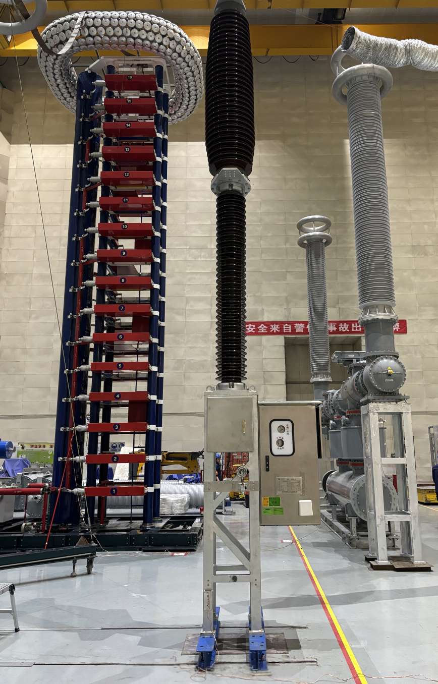 热战“黄金季” | 破冰严寒电网！252kV低温柱式断路器攻克T100a试验-尊龙时凯