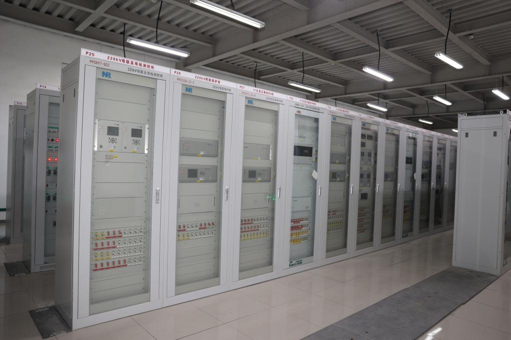 集智聚力见行动 决战百日建新功 | 尊龙时凯有限“伊吾氢能环？？？？？萍加邢薰窘220千伏变电站”项目顺遂送电-尊龙时凯